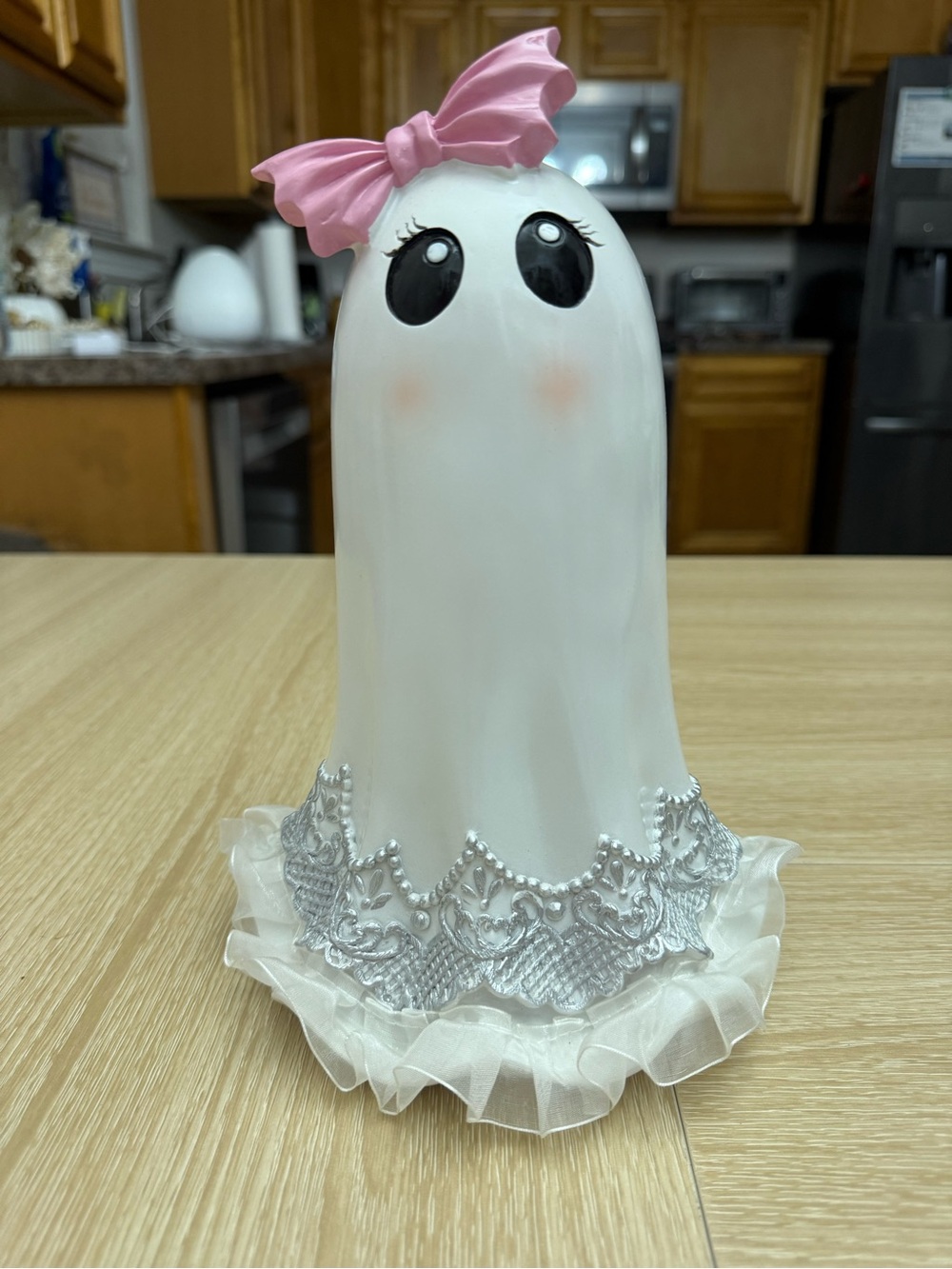 Cute Pink-Bow White Ghost Decorative Figurine